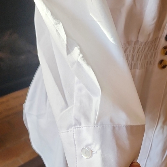 Macy's Brand NWT Unique Spectrum White V-Neck Spring Tunic Blouse - Picture 3 of 7